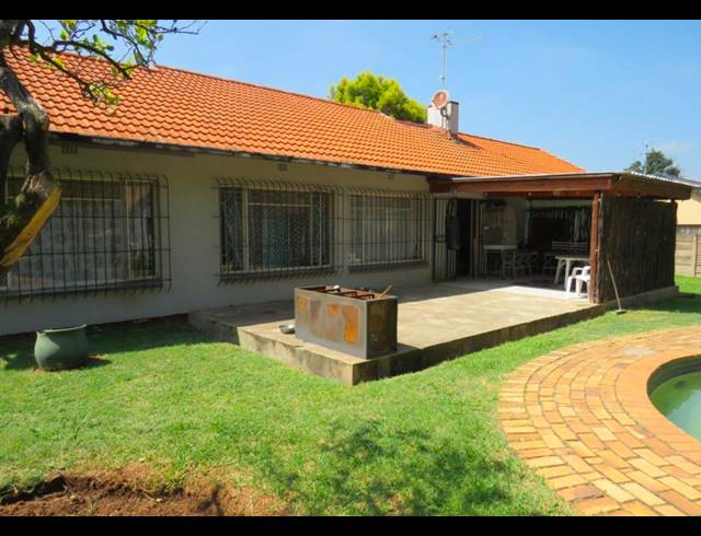 3 BEDROOM HOUSE FOR SALE IN BRACKENDOWNS